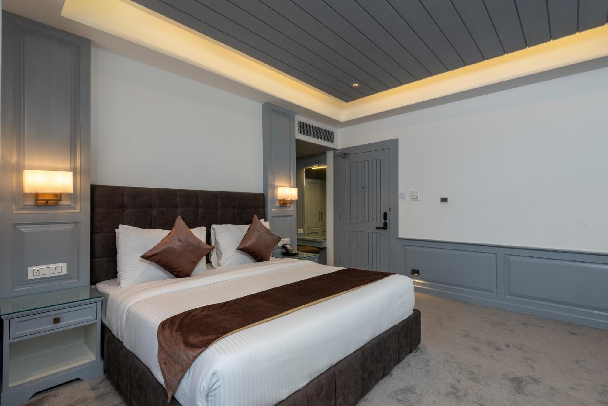 Hotel Grand Boulevard Durgjan Eksteriør billede